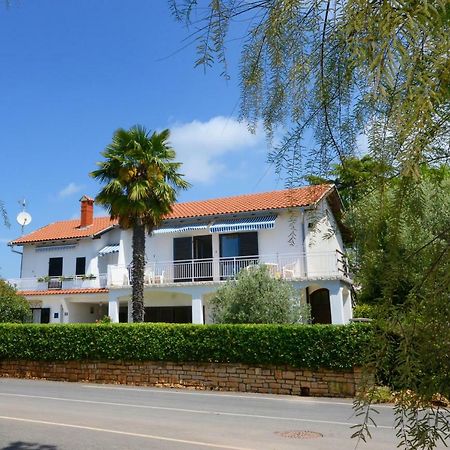 Beautiful Apartments First Row To The Sea Poreč Buitenkant foto